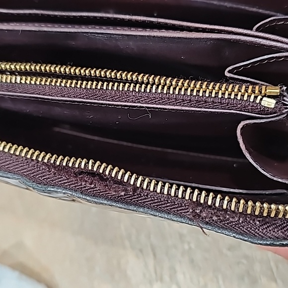 *Authentic* Louis Vuitton Wallet - Picture 12 of 14